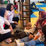 Arus Mudik 2026 Meningkat, Ketua DPRD Lamsel Tinjau Posko Kesehatan PMI di Bakauheni