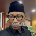 Gubernur Mirza dan Ketua DPRD Lampung Salat Idul Adha di Masjid Al-Bakrie