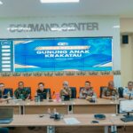 Wagub Jihan Imbau Warga Kurangi Aktivitas di Luar Rumah di Tengah Paparan Abu Anak Krakatau